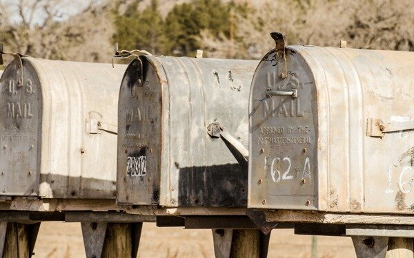 Jak radzić sobie z nadmiarem maili?