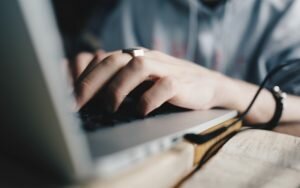 Jak w kilka sekund przekształcić elektroniczne notatki w quiz przyspieszający naukę Zorganizowani Szybka nauka