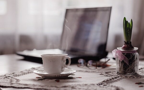 Praca w domu - praktyczne wskazówki dla pracowników korporacji i nie tylko